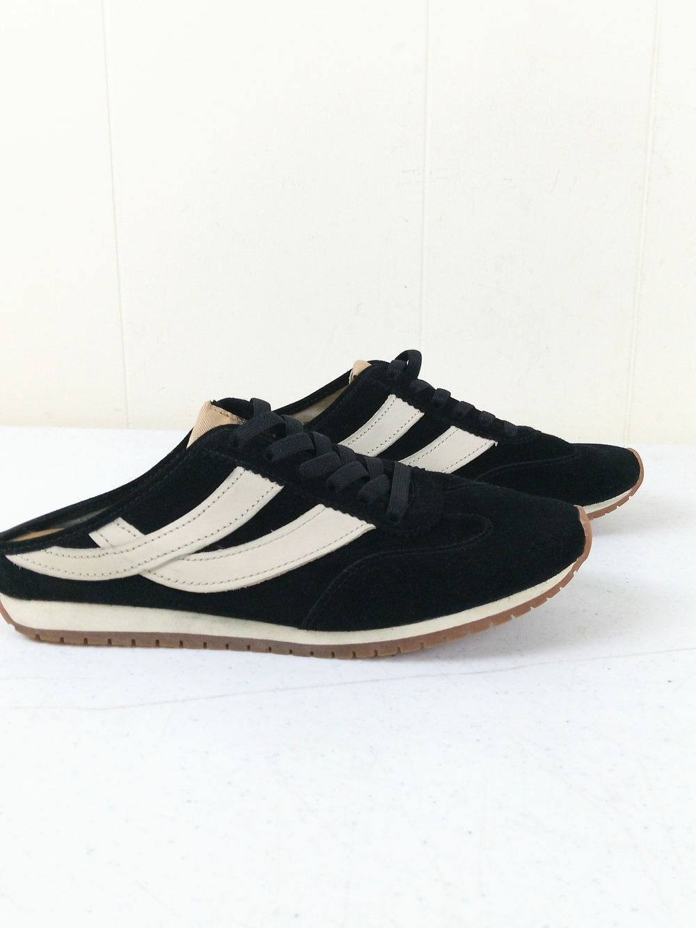 Vince Oasis Suede Leather Mule Sneakers Women Size 6 Black Slip On Lace Up